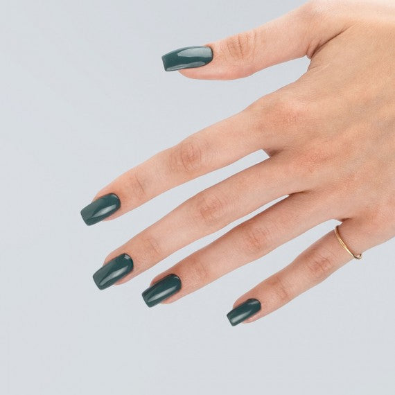 422 DEEP FOREST GREEN - Semilac Soak Off Gel / Hybrid Nail Polish - "INTO HER TENDERNESS" Collection