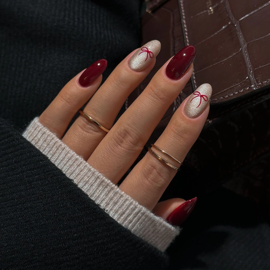 Cozy winter vibes with Semilac Gel UV Hybrid