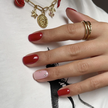 Hybrid manicure and nail health: does gel nail polish really weaken nails?