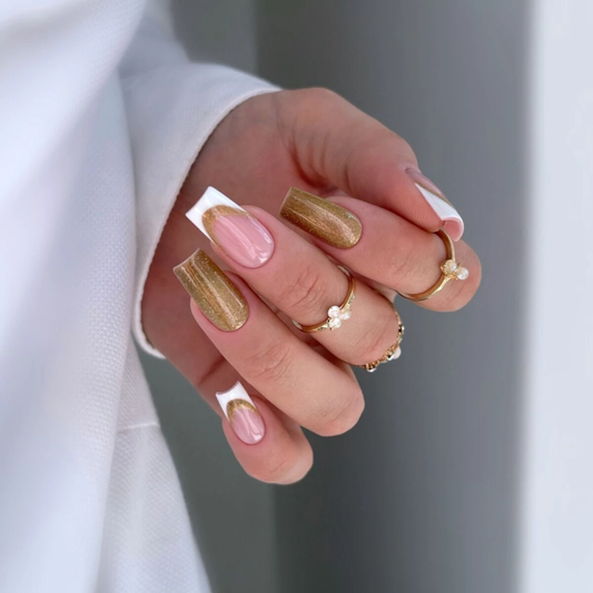 Manicure longevity - comparing Hybrid Polish with classic nail polish