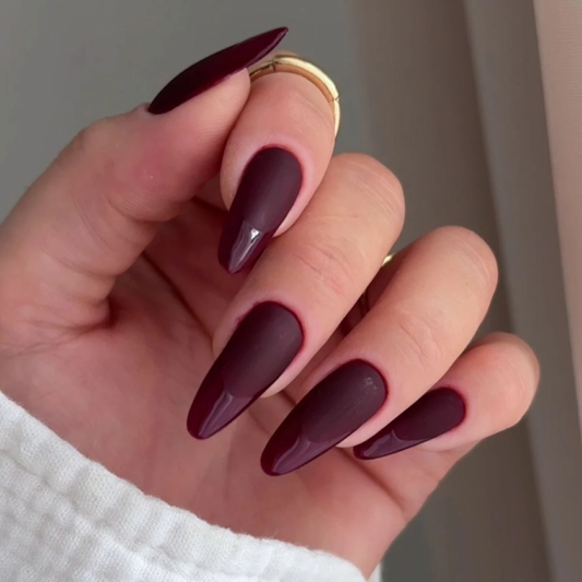 Matte vs glossy top coat – when to use which with Semilac Gel Nail Polish