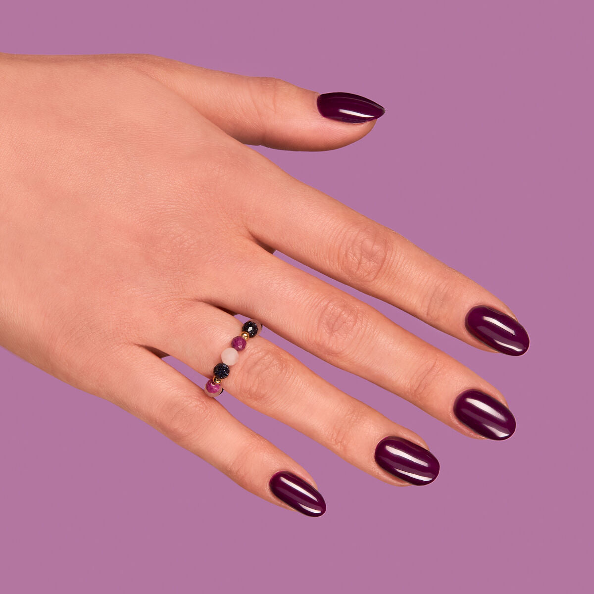 015 Plum - Semilac Soak Off Gel / Hybrid Nail Polish