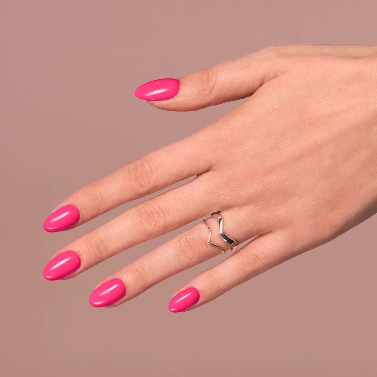 571 Neon Strawberry - Semilac Soak Off Gel / Hybrid Nail Polish