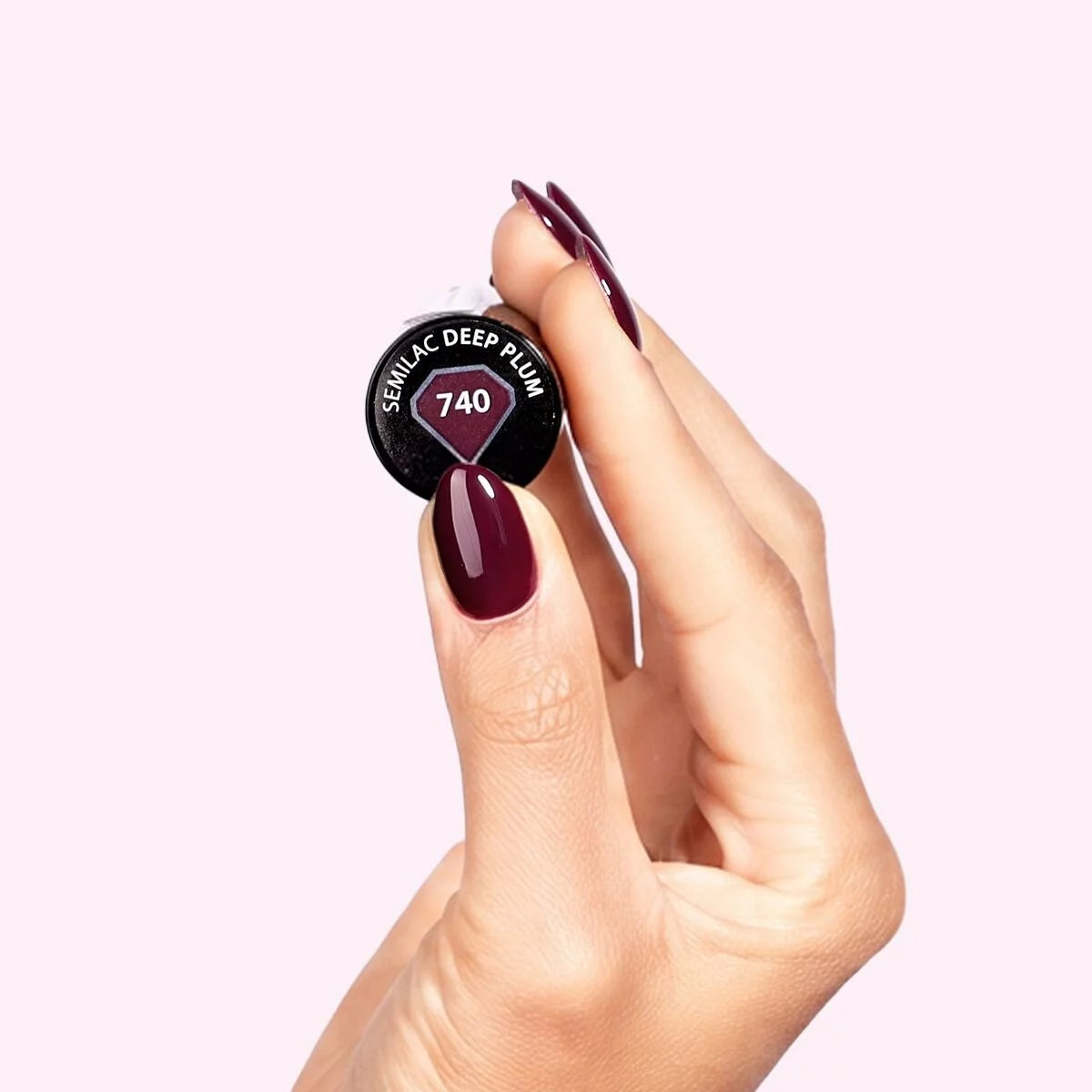 740 Deep Plum - Semilac Soak Off Gel / Hybrid Nail Polish