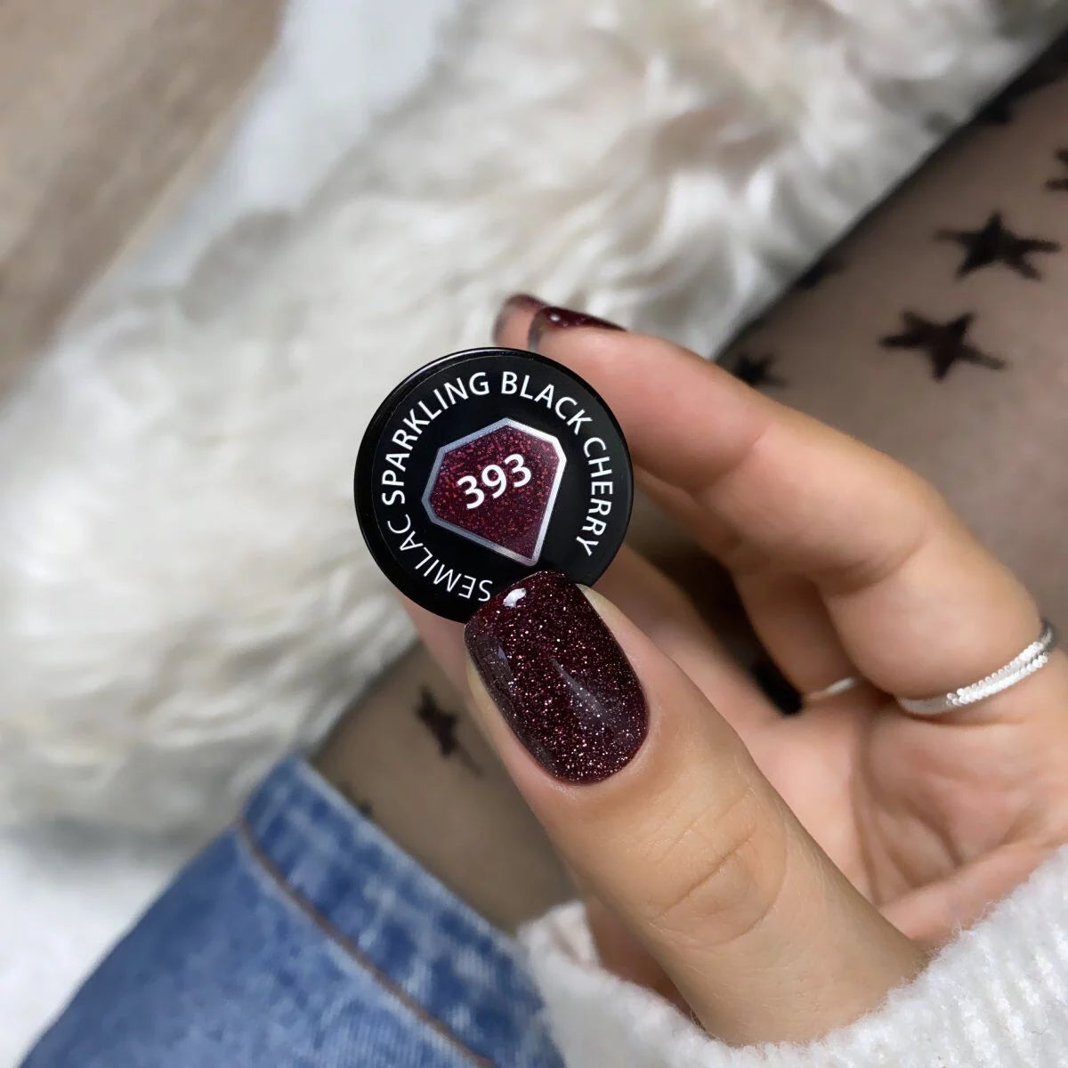 393 Sparkling Black Cherry - Semilac Soak Off Gel / Hybrid Nail Polish