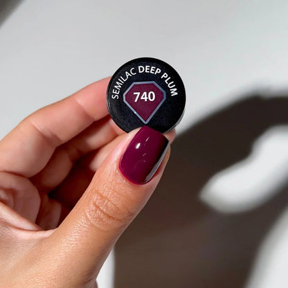 740 Deep Plum - Semilac Soak Off Gel / Hybrid Nail Polish