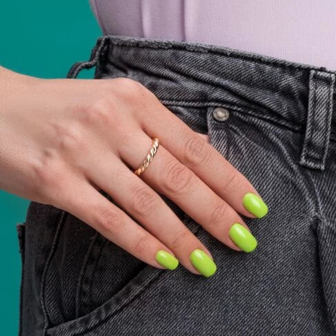 440 ENERGETIC LIME Semilac Soak Off Gel / Hybrid Nail Polish - EVEN BETTER TOGETHER Collection